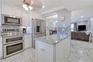 2121 Collier Avenue, Fort Myers, FL 33901 - MLS#2026001643