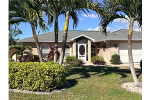 4040 Country Club Blvd, Cape Coral