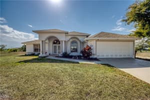 1324 Ne 23rd Ter, Cape Coral