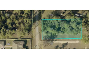 4 Leroy Avenue, Lehigh Acres, FL 33936 - MLS#2026001787