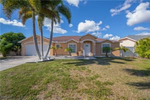 3818 6th Place, Cape Coral, FL 33914 - MLS#2026001793