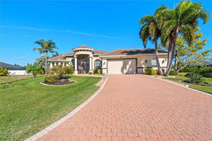2529 Gleason Pkwy, Cape Coral