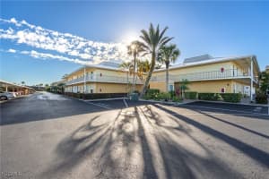 401 Charlemagne Boulevard, Naples, FL 34112 - MLS#2026001915