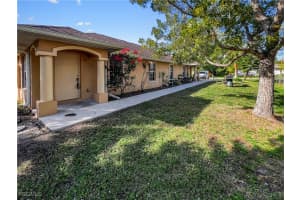 13437 1st St Fort Myers, FL 33905 - Off Market