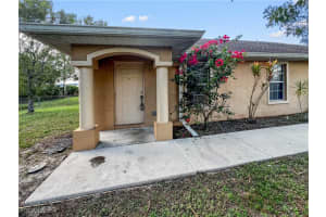13437 1st St Fort Myers, FL 33905 - Off Market