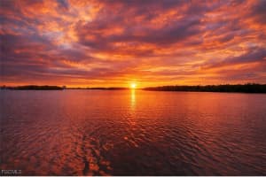 39 Doubloon Way, Fort Myers Beach, FL 33931 Sold 01/30/26