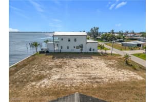 5827 1st Avenue, Cape Coral, FL 33914 - MLS#2026002071