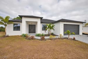 1513 Ne 23rd St, Cape Coral