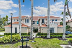 11073 Harbour Yacht Ct 2, Fort Myers