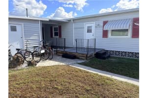 622 Vista Drive, North Fort Myers, FL 33917 - MLS#2026002248