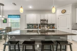 811 33rd Terrace, Cape Coral, FL 33904 - MLS#2026002249