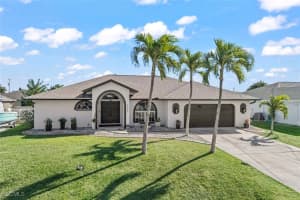 2223 Sw 19th Pl, Cape Coral