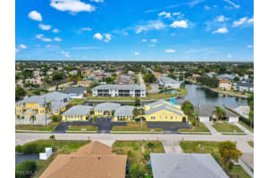 1249 Se 8th St 108, Cape Coral