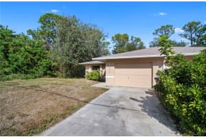 4646 15th Street, Lehigh Acres, FL 33973 - MLS#2026002393