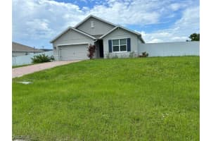 2211 Nw 23rd Ter, Cape Coral