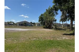 936 Zana Drive, Fort Myers, FL 33905 - MLS#2026002531