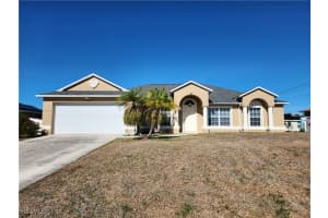 2513 Nw 28th St, Cape Coral