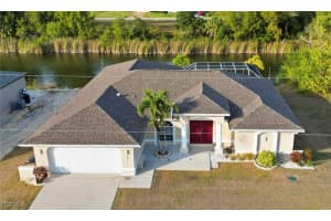 425 19th Terrace, Cape Coral, FL 33909 - MLS#2026002584
