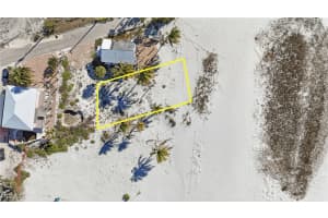 42 Avenue E, Fort Myers Beach, FL 33931 - MLS#2026002687