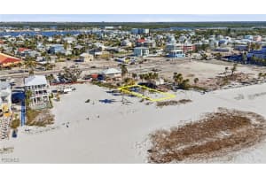 42 Avenue E, Fort Myers Beach, FL 33931 - MLS#2026002687