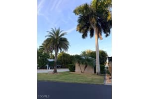 5217 Cypress Trail Resort Circle, Fort Myers, FL 33905 - MLS#2026002847