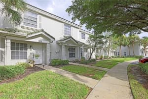 8205 Pacific Beach Dr, Fort Myers