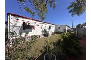 314 La Casa Avenue, Fort Myers, FL 33905 - MLS#2026003018