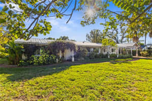 1348 Alcazar Avenue, Fort Myers, FL 33901 - MLS#2026003051