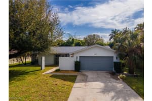5657 Eichen Cir E, Fort Myers