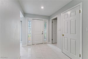 5657 Eichen Circle, Fort Myers, FL 33919 - MLS#2026003116