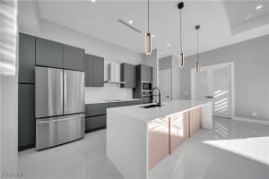 911 37th Place, Cape Coral, FL 33993 - MLS#2026003168