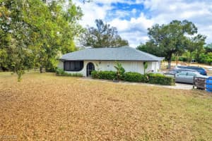 6971 Neal Rd, Fort Myers