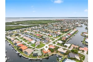 1318 San Mateo Dr, Punta Gorda