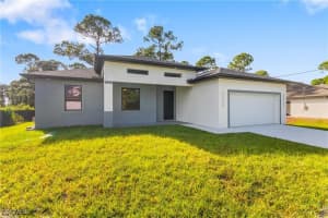 224 Lomax Avenue, Lehigh Acres, FL 33974 - MLS#2026003254