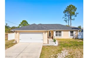 3910 23rd Street, Lehigh Acres, FL 33976 - MLS#2026003257