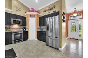 621 28th Terrace, Cape Coral, FL 33993 - MLS#2026003395