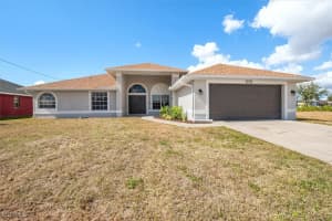104 Ne 13th Ave, Cape Coral
