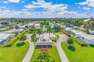 9 Red Poinciana Drive, Fort Myers, FL 33908 - MLS#2026003492