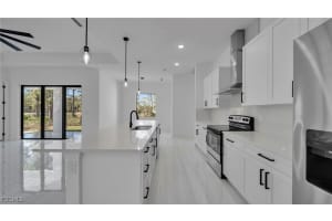 804 Oakridge Avenue, Lehigh Acres, FL 33974 - MLS#2026003650