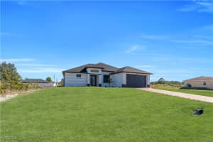 4622 Hanna Avenue, Lehigh Acres, FL 33971 - MLS#2026003661