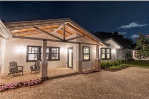 1325 Canterbury Drive, Fort Myers, FL 33901 - MLS#2026003875