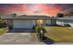 9793 Deerfoot Dr, Fort Myers