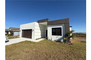 331 Rawlings Avenue, Lehigh Acres, FL 33974 - MLS#2026003933