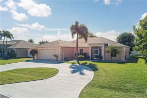 406 22nd Street, Cape Coral, FL 33990 - MLS#2026003939