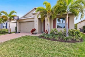 836 Heather Lake Ave, Cape Coral