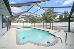 431 Sw 39th St, Cape Coral