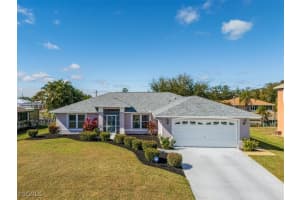 20 Ne 8th Pl, Cape Coral