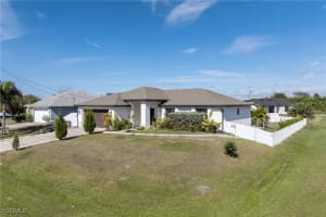 2600 44th Street, Lehigh Acres, FL 33976 - MLS#2026004207