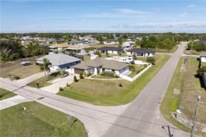 2600 44th Street, Lehigh Acres, FL 33976 - MLS#2026004207