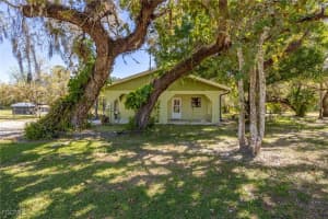 1301 Jacks Lane, Fort Denaud, FL 33935 - MLS#2026004235